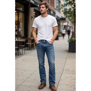 Levi's 527 Slim Bootcut Jeans Mens 33x32 Medium Wash Distressed‎ Spot